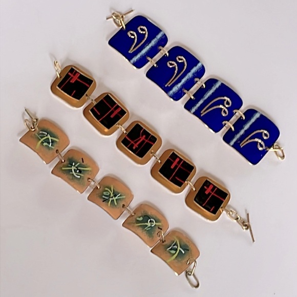 VTG 1960’s Enameled Bracelets - Picture 2 of 8